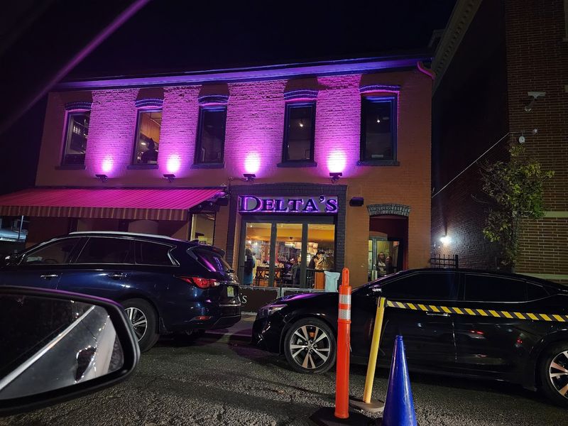 A Space That Comfortably Hosts Every Kind of Occasion