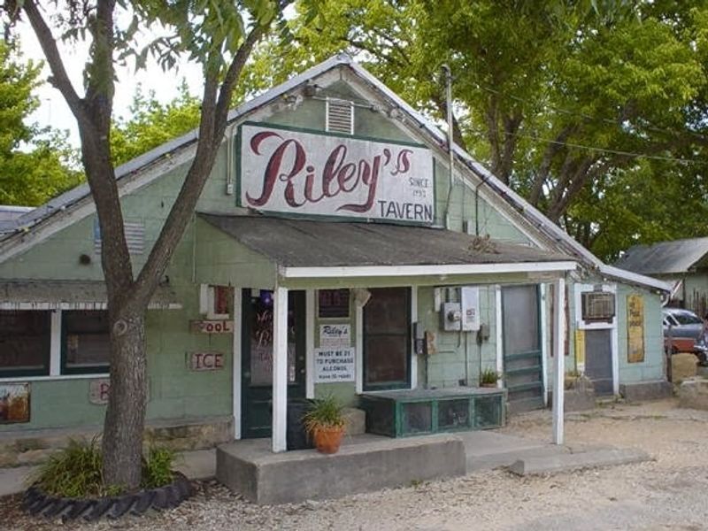 A Building That Outlived Its Own Era