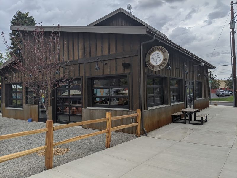 Why Midtown Yacht Club Keeps Calling You Back