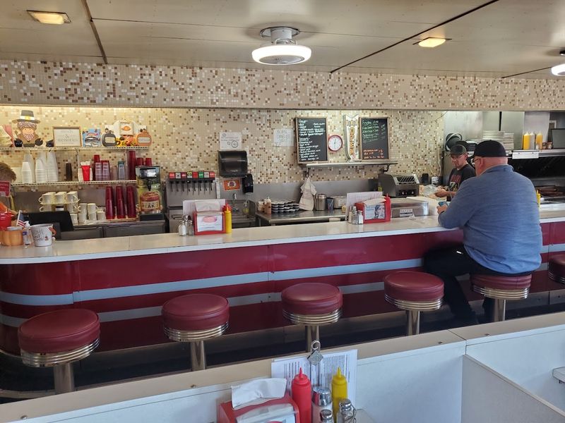 The First Glimpse of True Americana