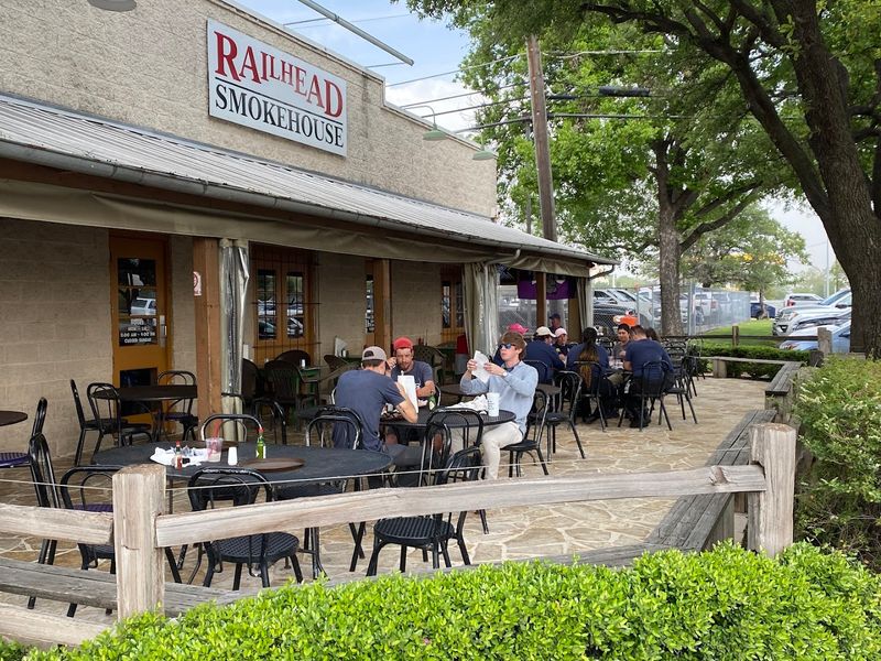 Why Railhead Smokehouse Belongs on Every Fort Worth Itinerary