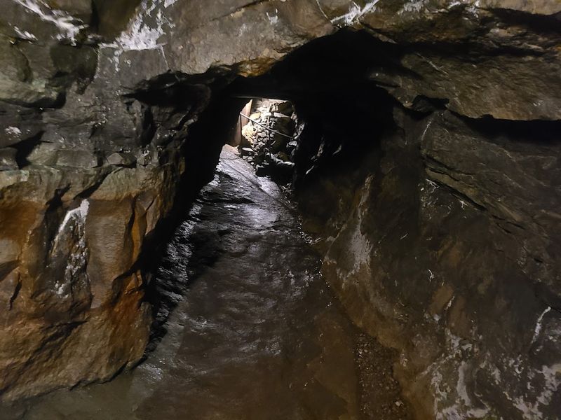 Old New-Gate Prison and Copper Mine, East Granby