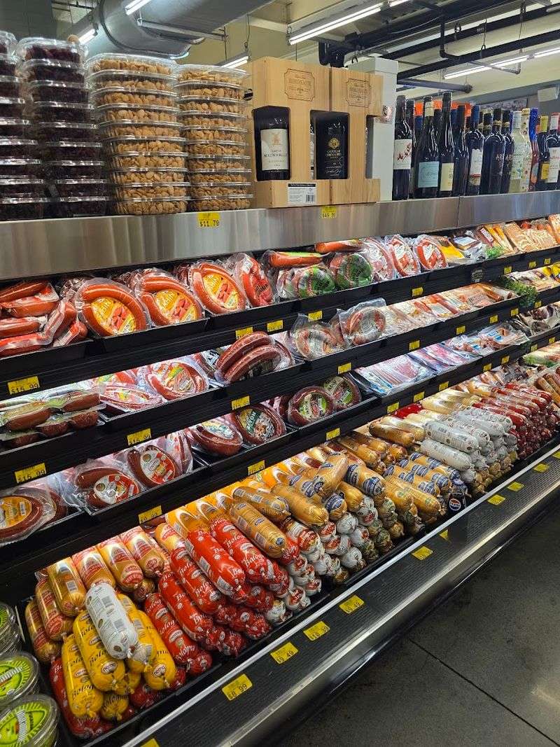 A Cheese and Deli Counter Worth Lingering Over