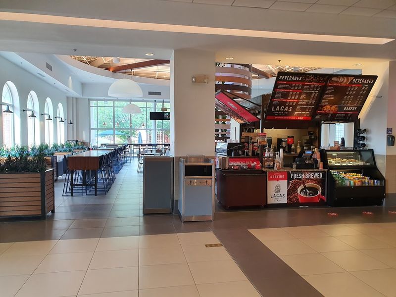 Food Court and Dining Options to Refuel