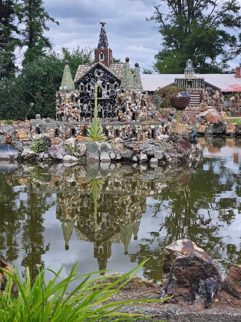 Picnicking and Spending a Full Afternoon