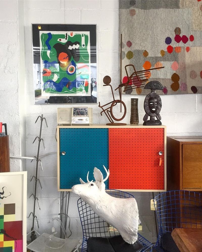 Mid-Century Modern Finds That Design Enthusiasts Dream About