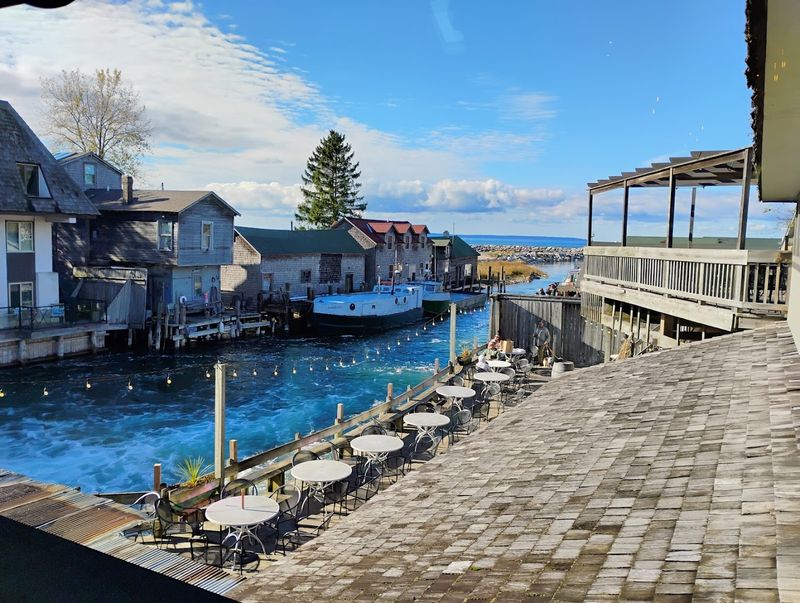 The Cove and Its Unbeatable Waterfront Setting