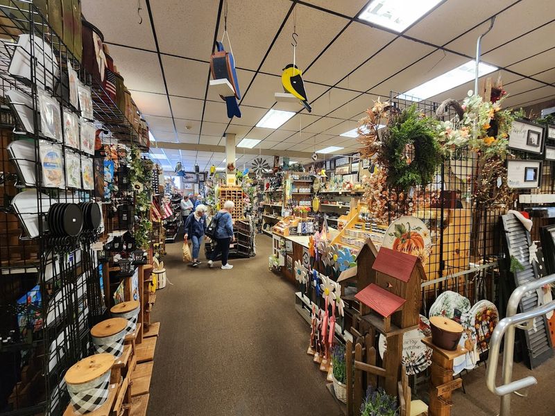 Antiques and Collectibles for the Dedicated Treasure Hunter