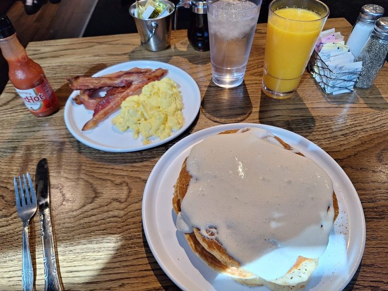 Biscuits, Gravy, and Comfort Food Done Properly