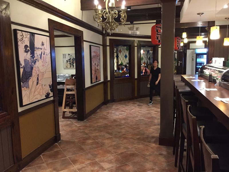 The Atmosphere That Makes You Want to Linger