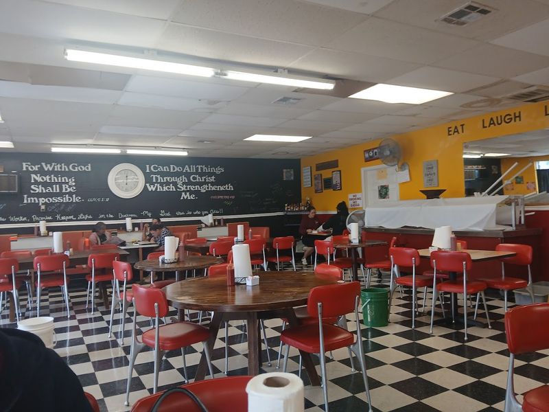 The Atmosphere That Makes the Food Taste Even Better