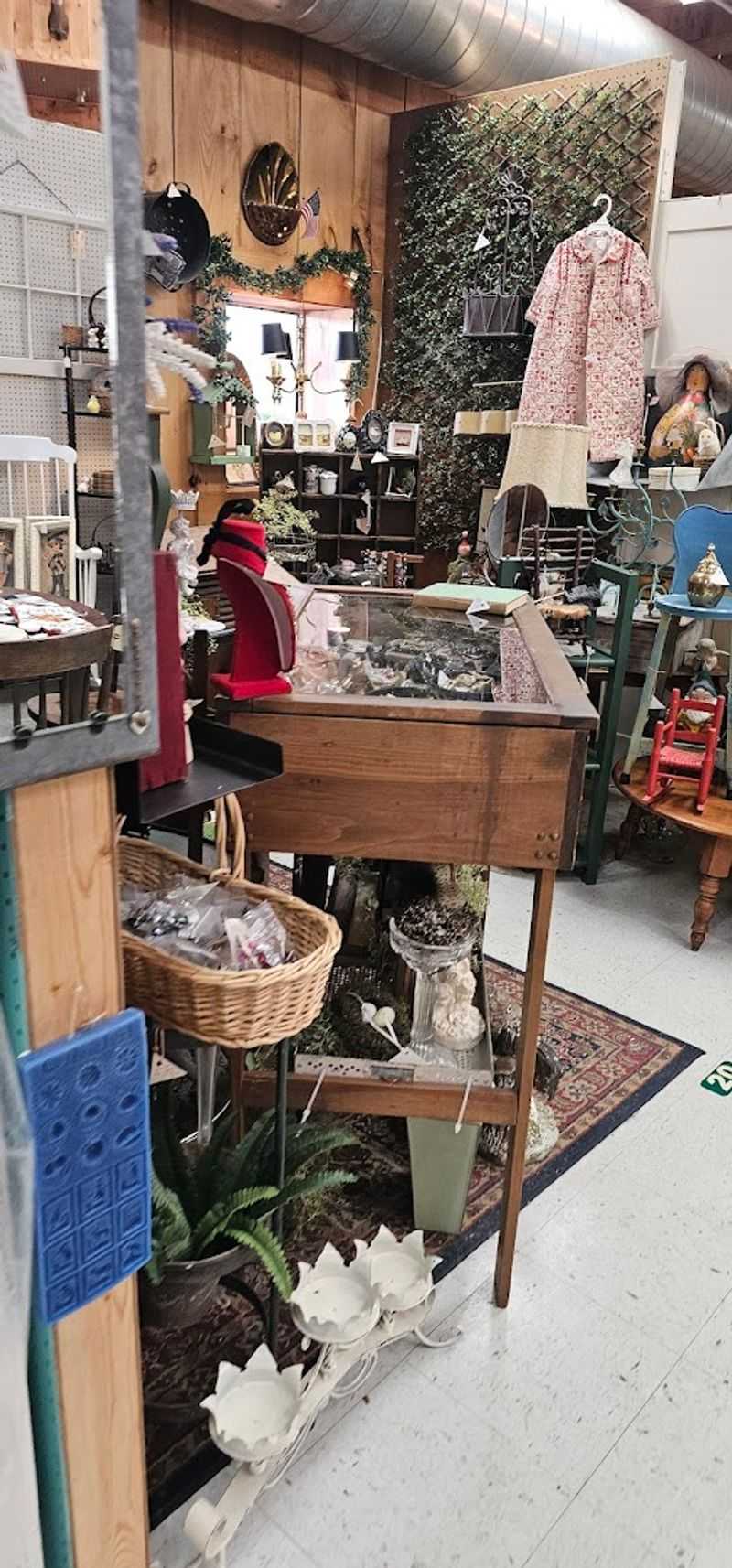 Clocks, Art, and Stained Glass That Tell Stories