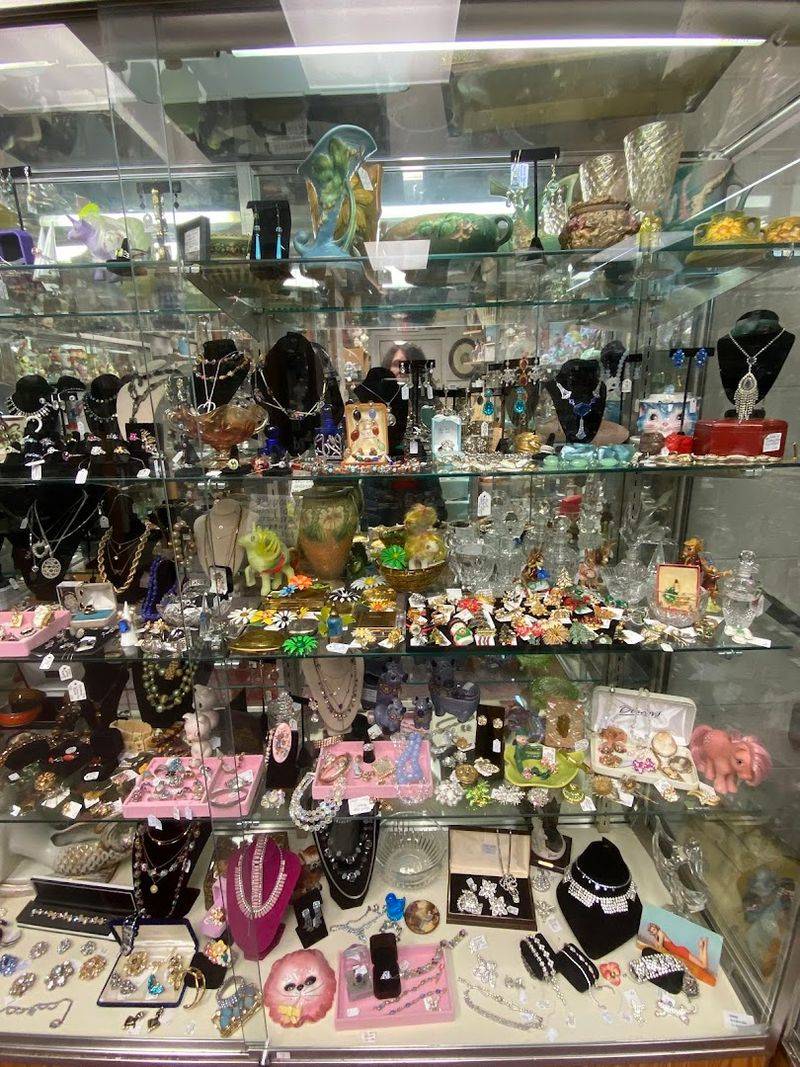 Jewelry and Small Treasures That Demand a Second Look