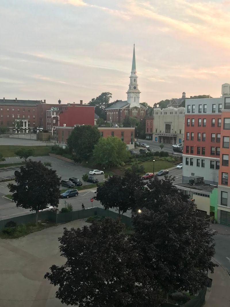 Low Traffic Means Cleaner Streets