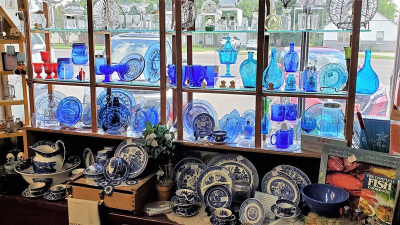 The Muenster Antique Mall: Treasure Hunting in 7,000 Square Feet