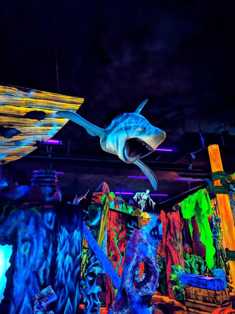 The Decor Details That Make This Course Stand Out