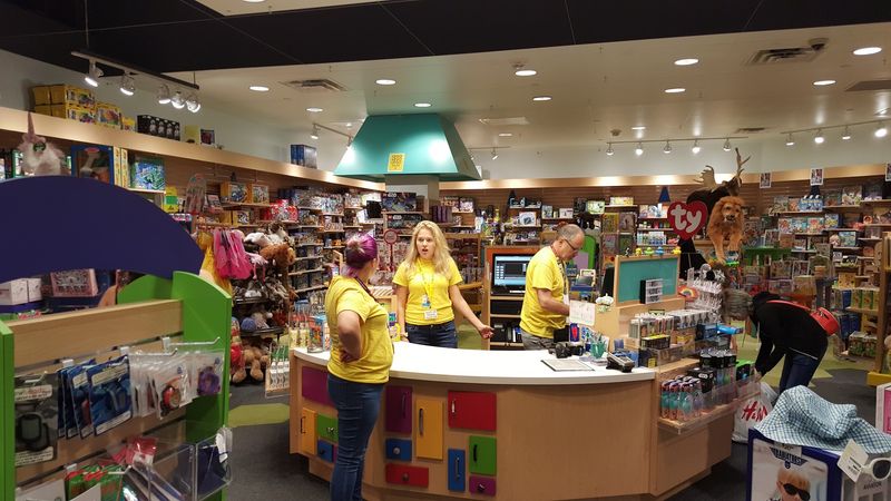 Family-Friendly Attractions Beyond the Rides: Entertainment for Every Age