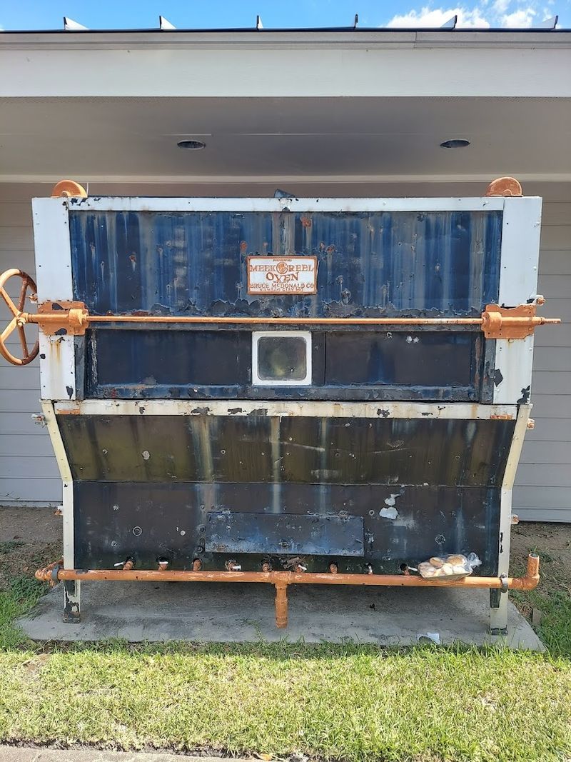 The 1935 Oven That Still Runs Every Day