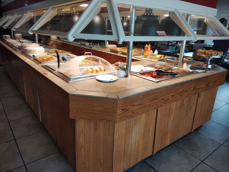 The Breakfast Buffet That Keeps People Coming Back