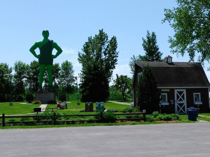 Sesquicentennial Park: Green Space in the Heart of Town