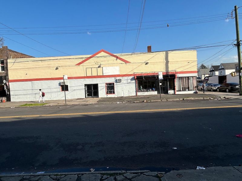 Queens County Farm Market (Glen Oaks, Queens)