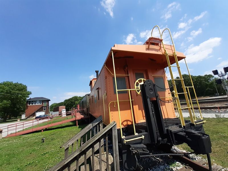 The Raised Lookout Puts You Right in the Middle of Live Rail Action