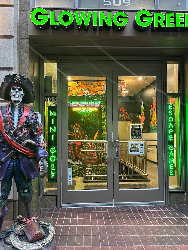 Getting There: Location, Parking, and Transit Tips