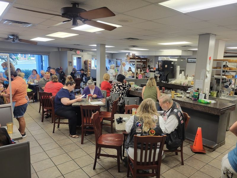Blue Bonnet Cafe, Texas