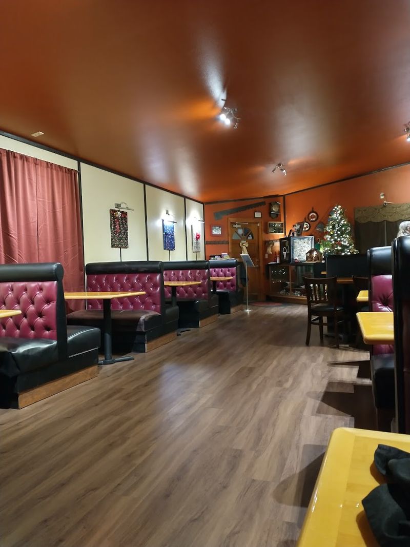 Steakhouse at Cove Bar and Grill, Cove, Oregon