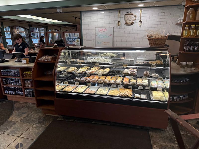 The Atmosphere That Keeps People Coming Back