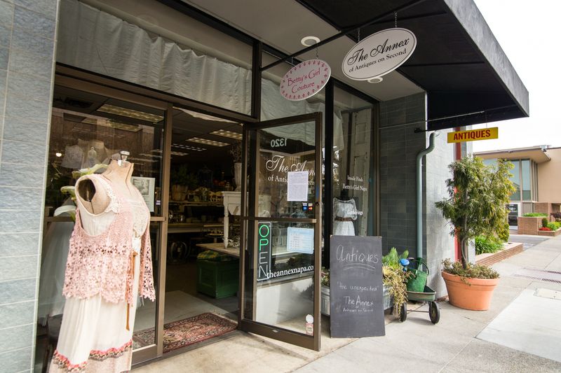 Betty's Girl Napa (Napa)