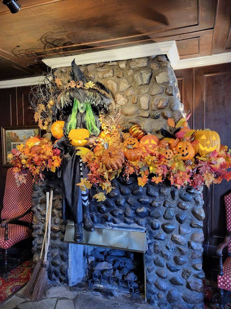 Seasonal Decor and Special Occasion Magic