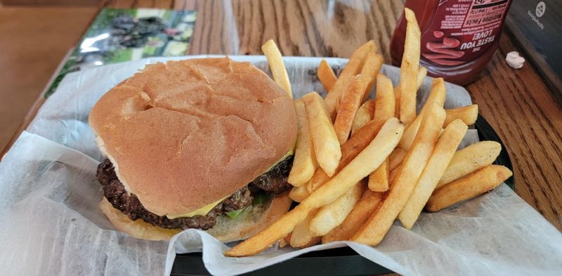 The Venison Burger Puts Ordinary Burgers to Shame The Venison Burger Puts Ordinary Burgers to Shame