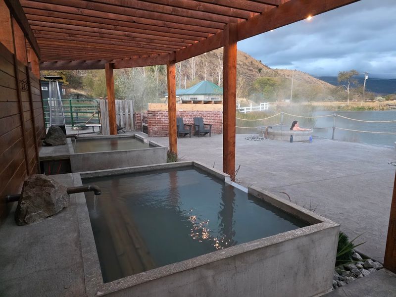 Planning Your Visit to Hot Lake Springs Hotel