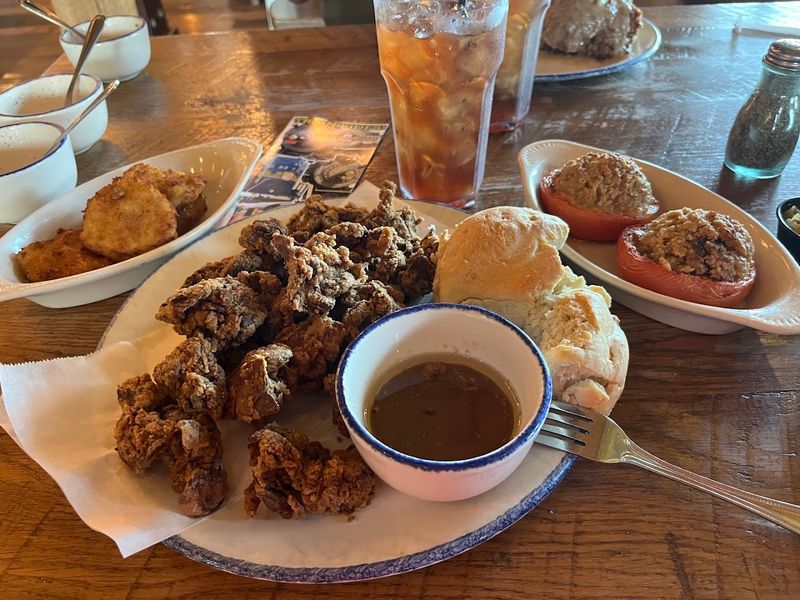 Farmhouse Portions Keep Tables Happy