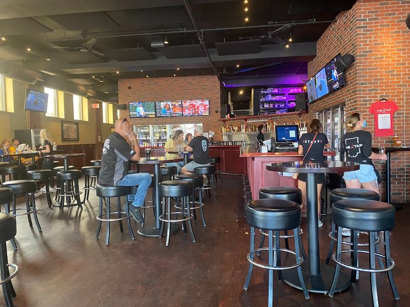 Live Music That Makes Weeknights Feel Like Fridays