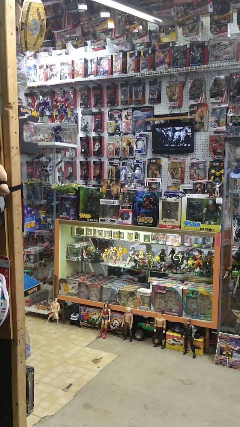 Vintage Finds and Collectibles Worth Hunting Down