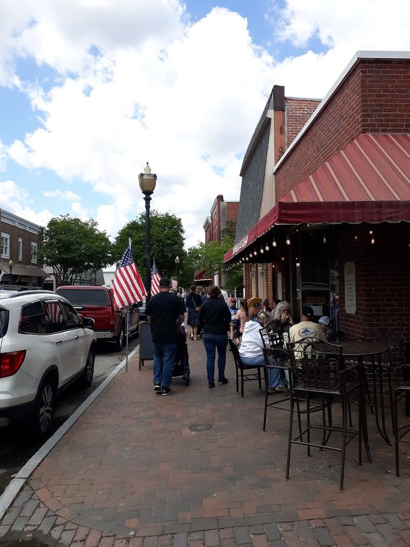 Historic Downtown Smithfield: Colonial Charm You Can Actually Walk Through