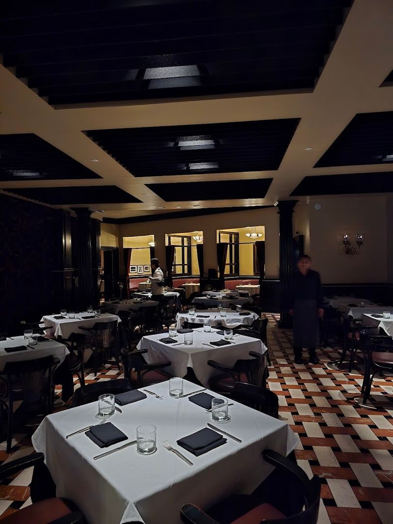 Dakota's Steakhouse, Texas