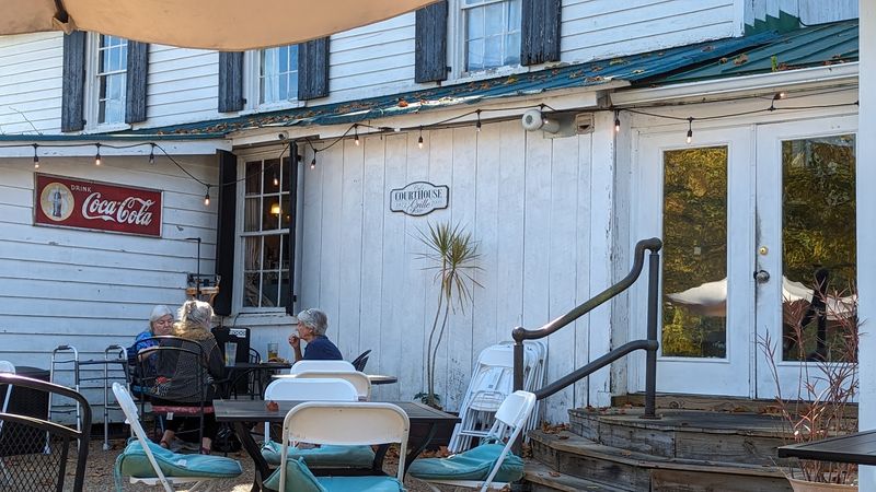 The Outdoor Seating Setup Worth Planning Around