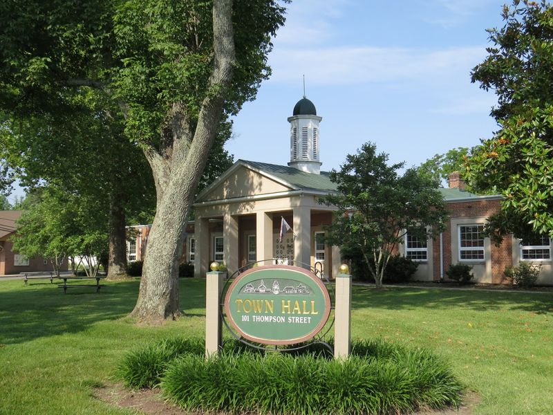 Why Ashland Deserves A Spot On Your Virginia Road Trip