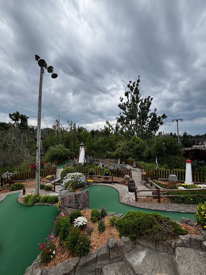 Landscaping That Enhances the Theme