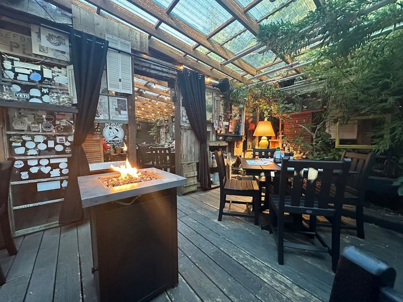 Wanda's Cafe and Bakery: Morning Coffee Done the Right Way