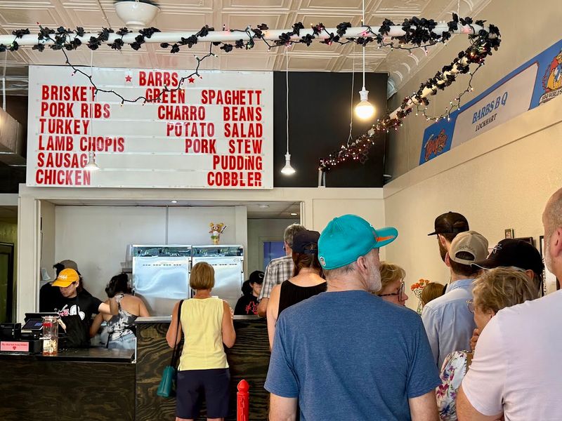 The Weekend-Only Hours That Make Every Visit Feel Like an Event