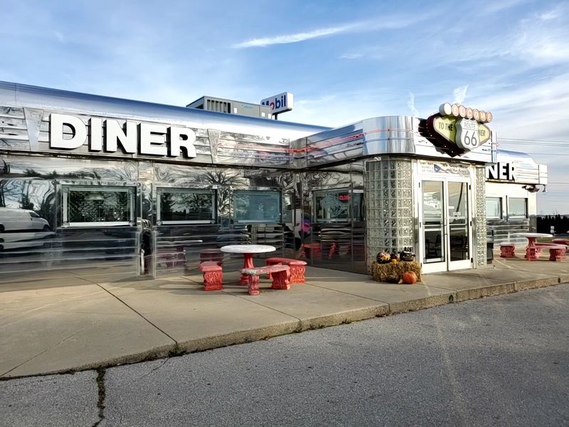 Why Route 66 Diner Deserves a Spot on Your Missouri Road Trip