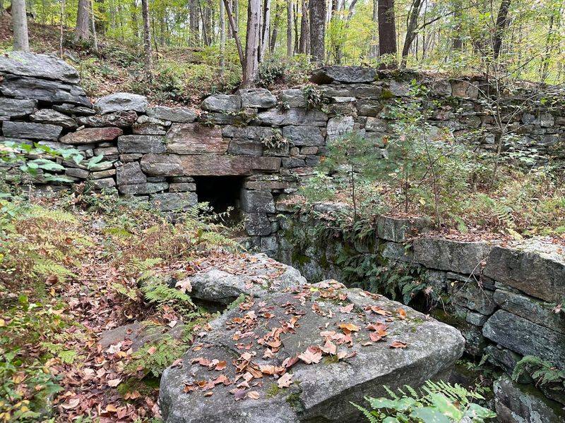 Gay City State Park, Hebron