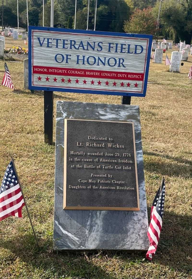 A Revolutionary War Hero Buried on the Grounds
