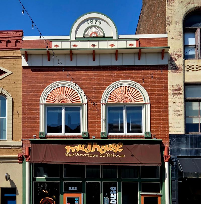 A Space That Works for Everyone and Every Mood