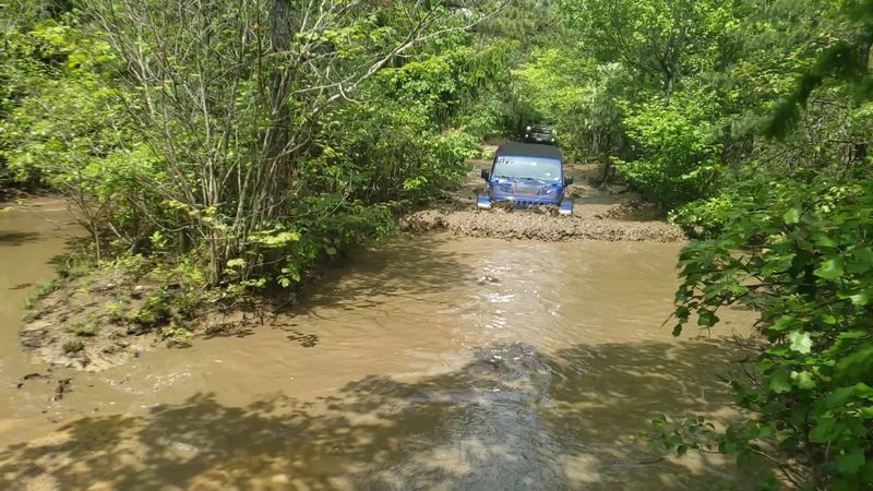 Seasonal Timing and Trail Conditions Worth Knowing