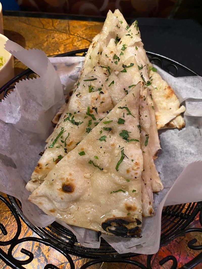 Freshly Made Tandoori Breads Straight From the Clay Oven